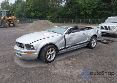 2007 Ford Mustang z USA, uszkodzony, nr VIN 1ZVHT84N975355659